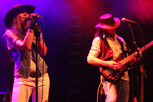 Suzy Q and the Poor Boys in Paard van Troje Den Haag