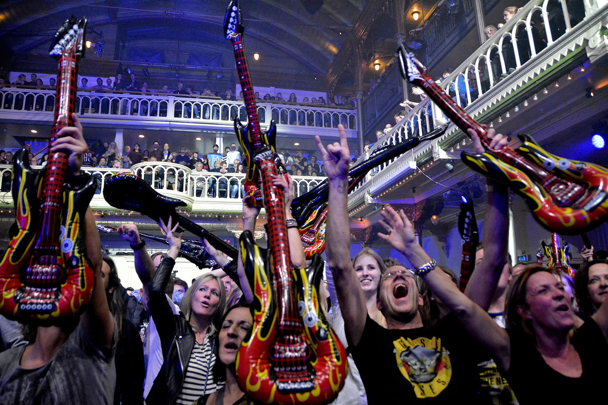 The Clash of the Cover Bands in PARADISO Amsterdam