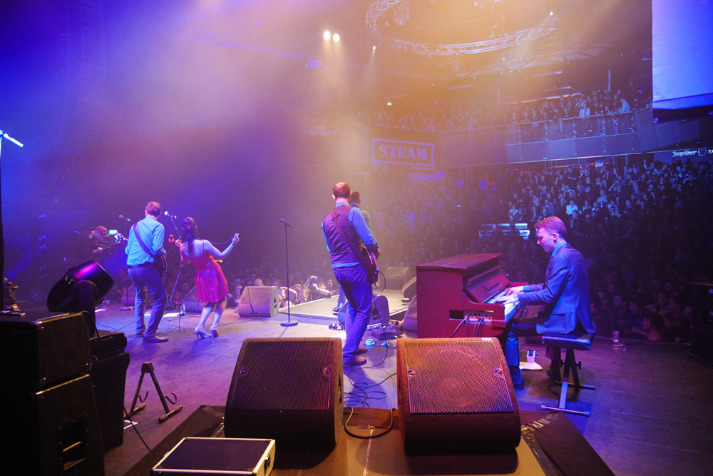 Men & a Lady in 013 Tilburg