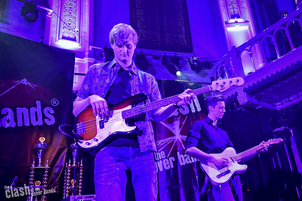Bad Looking Trouble in PARADISO